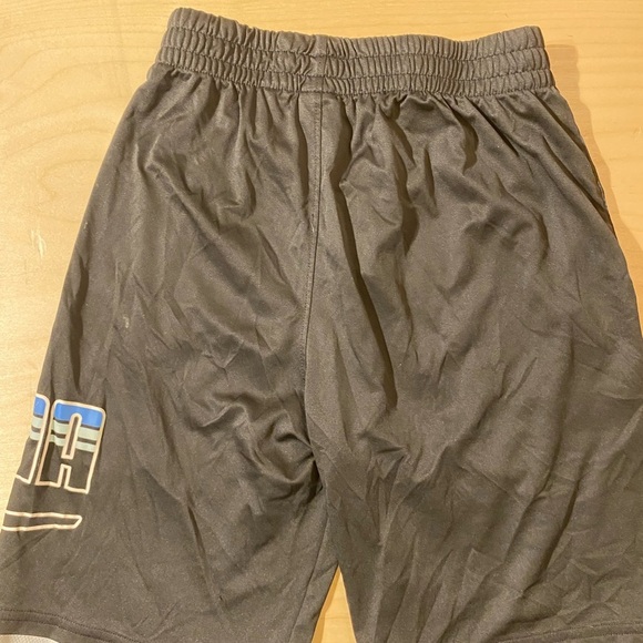 PUMA Shorts Large (14-16) (HX) - Picture 8 of 10